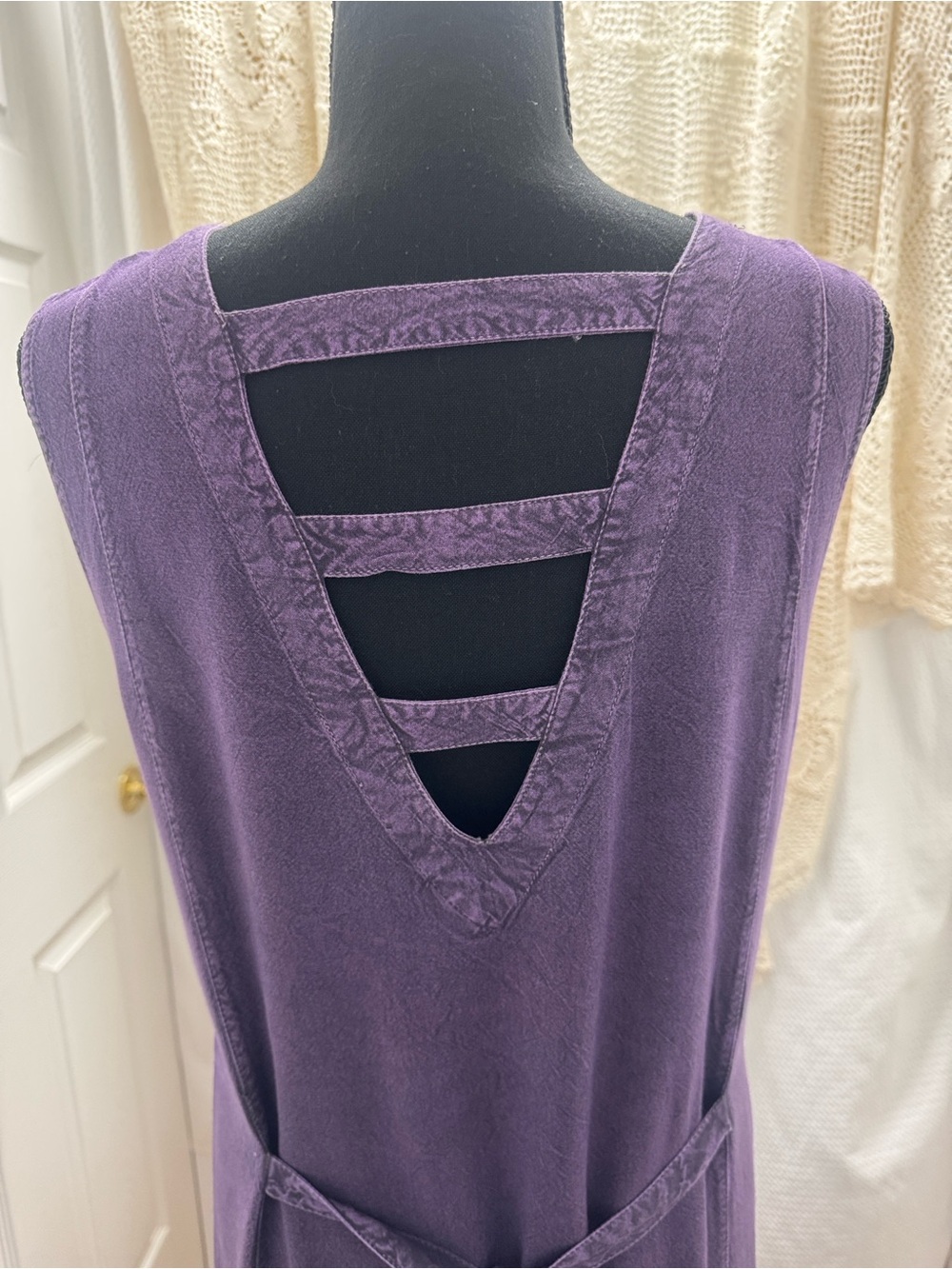 V-neck Vintage 100% Viscose Embroidered Purple Maxi Dress - Picture 8 of 14